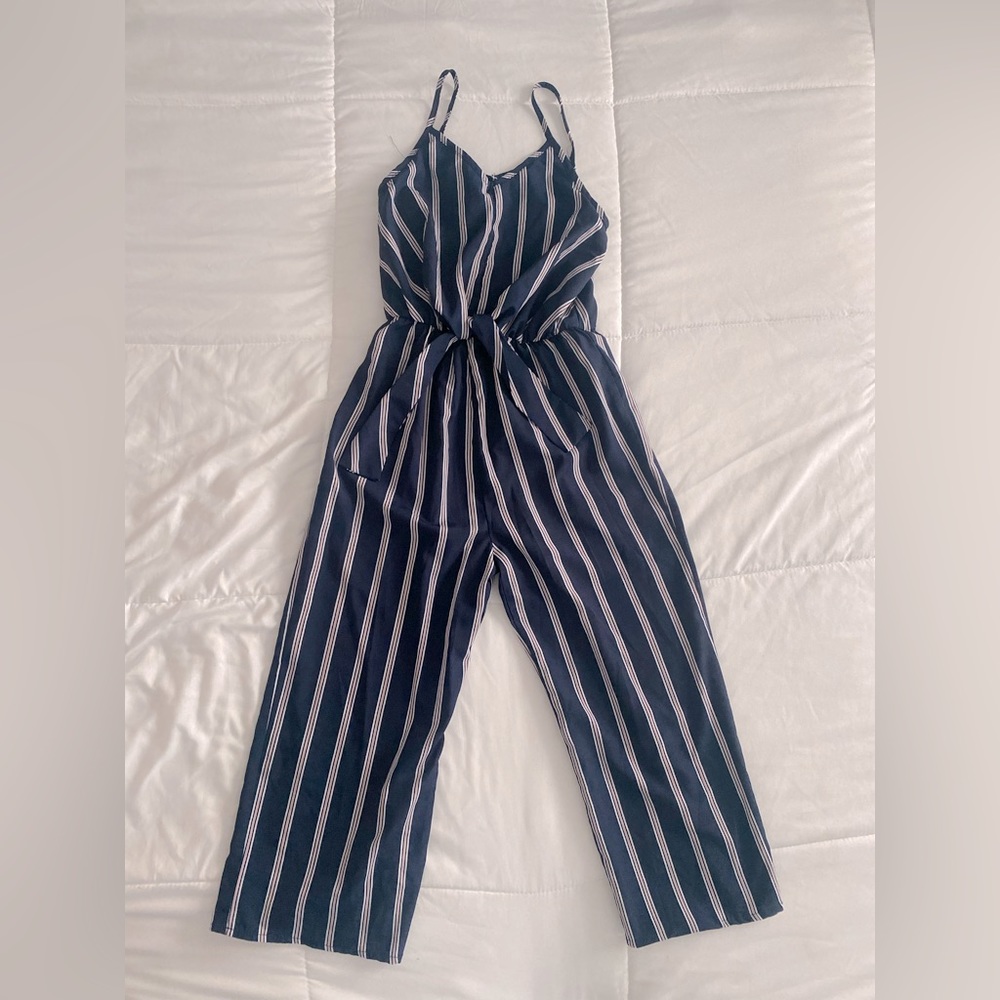 Japna Kids cuteness worn twice! Navy w/white and pink pinstripes, girls10 $18